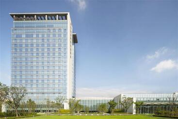 هتل Sheraton Langfang Chaobai River