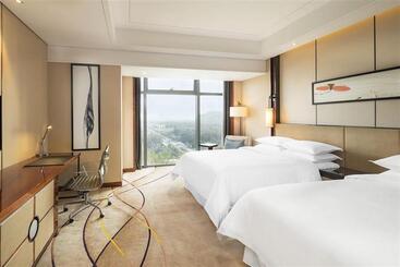 هتل Sheraton Langfang Chaobai River