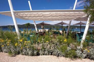 酒店 Amadria Park Camping Sibenik Mobile Homes