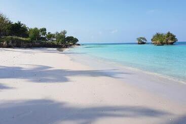 هتل The Aiyana Resort & Spa