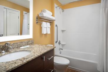 هتل Towneplace By Marriott Suites Portland Vancouver