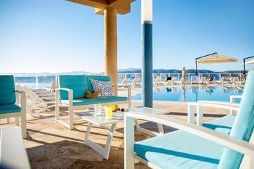 هتل Tui Blue Makarska   Adults Only