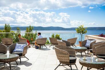 هتل Tui Blue Makarska   Adults Only