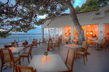هتل Tui Blue Makarska   Adults Only