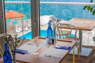 هتل Tui Blue Makarska   Adults Only