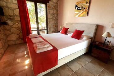 هتل Valentino Villas & Apartments