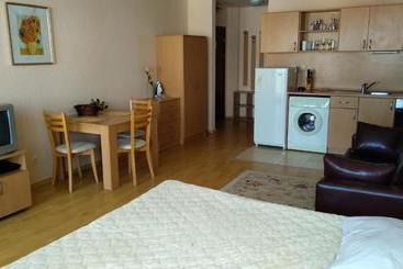هتل Vigo Panorama Apartments