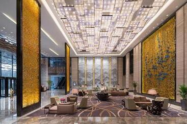 هتل Wanda Realm Wuhan
