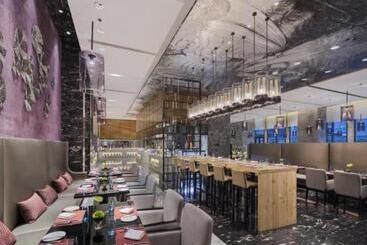 هتل Wanda Realm Wuhan