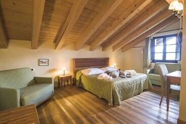 Maison Cly Hotel & Restaurant