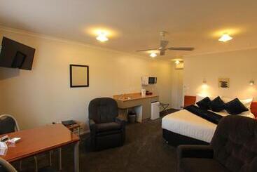 مُتل Bk's Magnolia Motor Lodge
