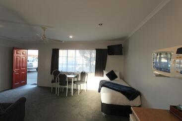 مُتل Bk's Magnolia Motor Lodge