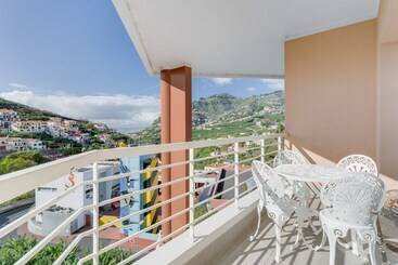 Camara De Lobos Duplex Apartment By Hr Madeira - Camara de Lobos