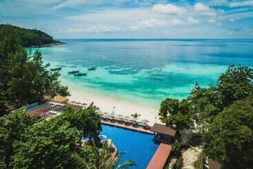 Akira Lipe Resort