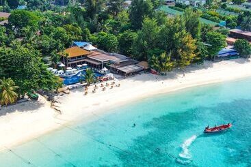 Akira Lipe Resort