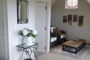 Brenton Lodge