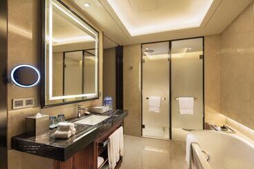Doubletree By Hilton Hotel Anshun