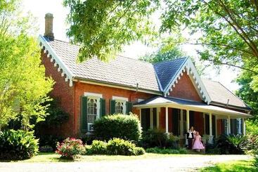 Glenfield Plantation Historic Antebellum Bed And Breakfast