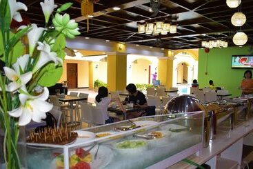 Golden Phoenix Hotel Boracay