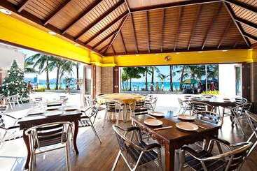 Golden Phoenix Hotel Boracay