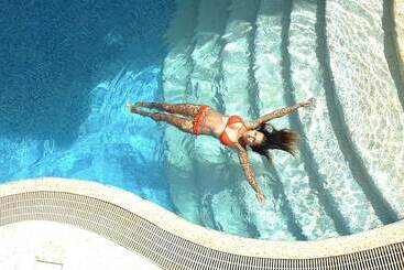 Golden Phoenix Hotel Boracay