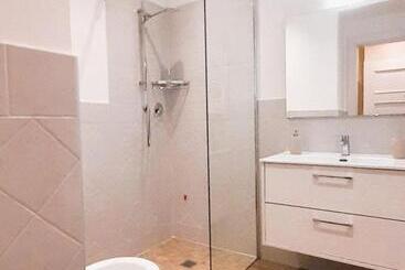 هتل Antica Residenza Montereano