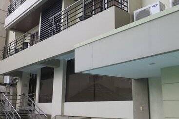 هتل Circle Inn  Iloilo City Center