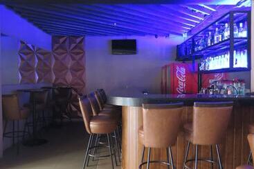 هتل Circle Inn  Iloilo City Center