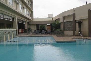 هتل Circle Inn  Iloilo City Center