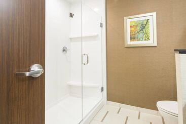 هتل Fairfield Inn & Suites By Marriott Jamestown