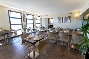 Forme Hotel & Spa Montpellier Sud Est   Parc Expositions   Arena