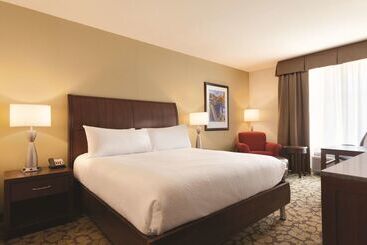 هتل Hilton Garden Inn Boston Logan Airport