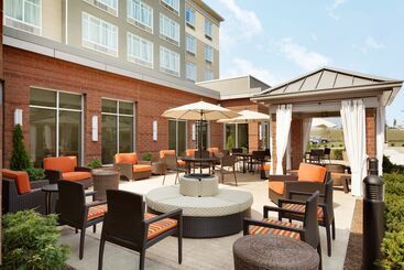 هتل Hilton Garden Inn Boston Logan Airport