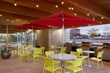 هتل Home2 Suites By Hilton Idaho Falls