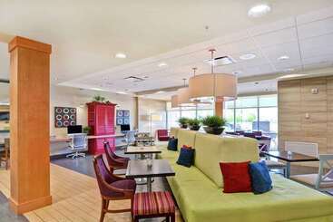 هتل Home2 Suites By Hilton Idaho Falls