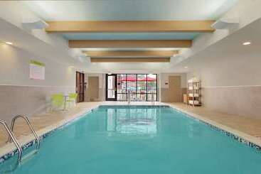 هتل Home2 Suites By Hilton Tuscaloosa Downtown University Blvd