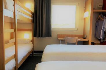 هتل Kyriad Direct Clermont Ferrand Nord Gerzat