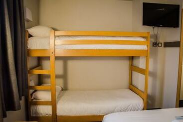 هتل Kyriad Direct Clermont Ferrand Nord Gerzat