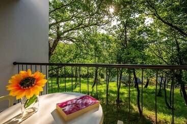 هتل Holiday Resort Kačjak