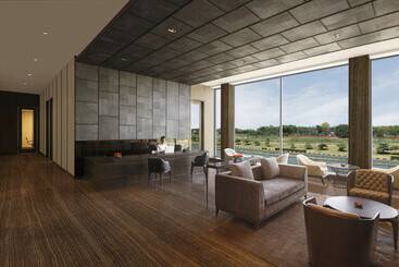 Hotel Roseate House New Delhi