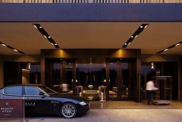 Hotel Roseate House New Delhi