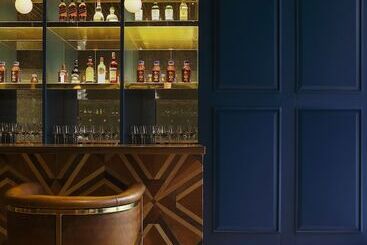 Hotel Roseate House New Delhi