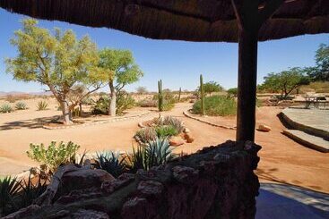 هتل Solitaire Desert Farm