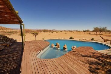 هتل Solitaire Desert Farm