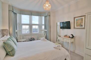پانسیون Beaches Guest House