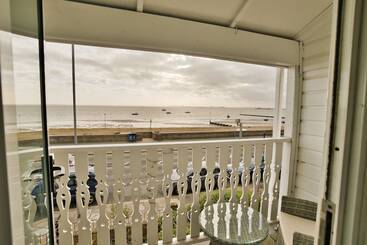 پانسیون Beaches Guest House