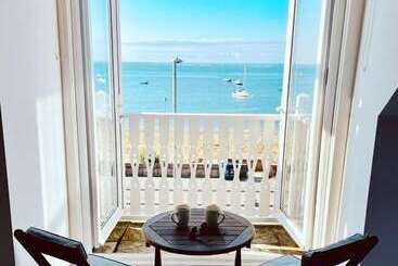 پانسیون Beaches Guest House
