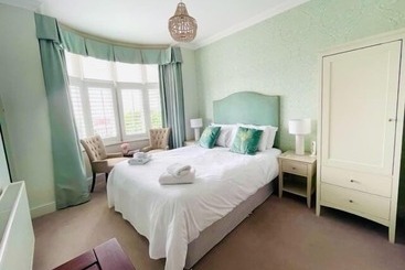 پانسیون Beaches Guest House