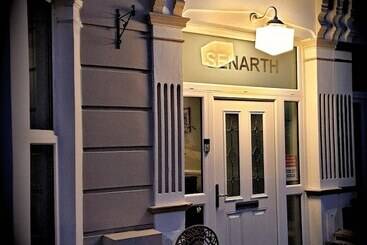 پانسیون The Senarth