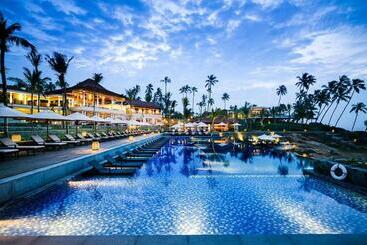 Anantara Peace Haven Tangalle Resort